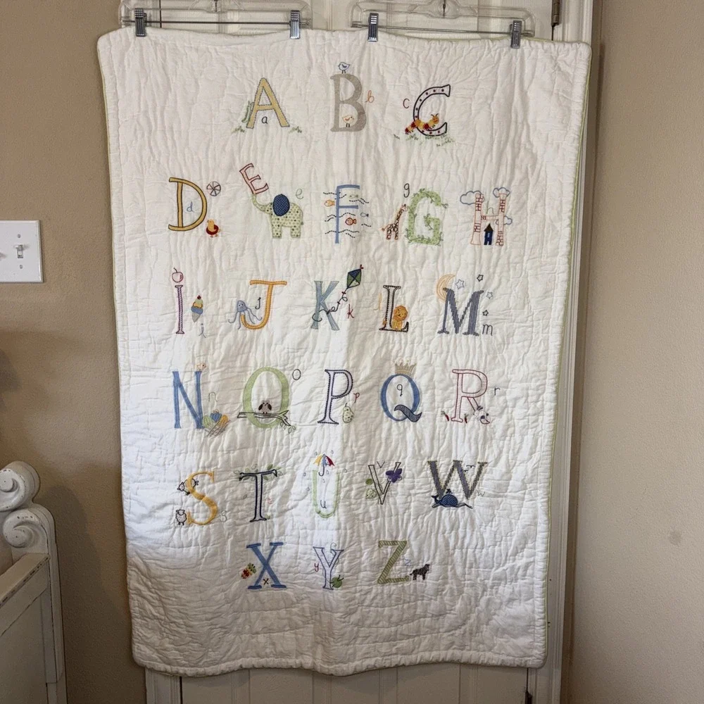 Pottery Barn Kids Vintage Animal Alphabet Embroidered Baby Quilt 37